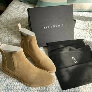 NIB New Republic Sonoma Suede Chelsea Boots size13